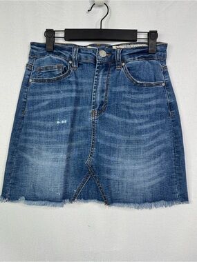 586. Indigo Rein Blue Washed Denim Mini Skirt with Front V-Slit Size 5